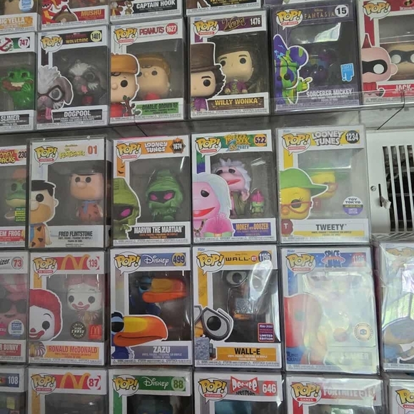 Funko Pop Vinyl Figure Collection - Picture 2 of 10